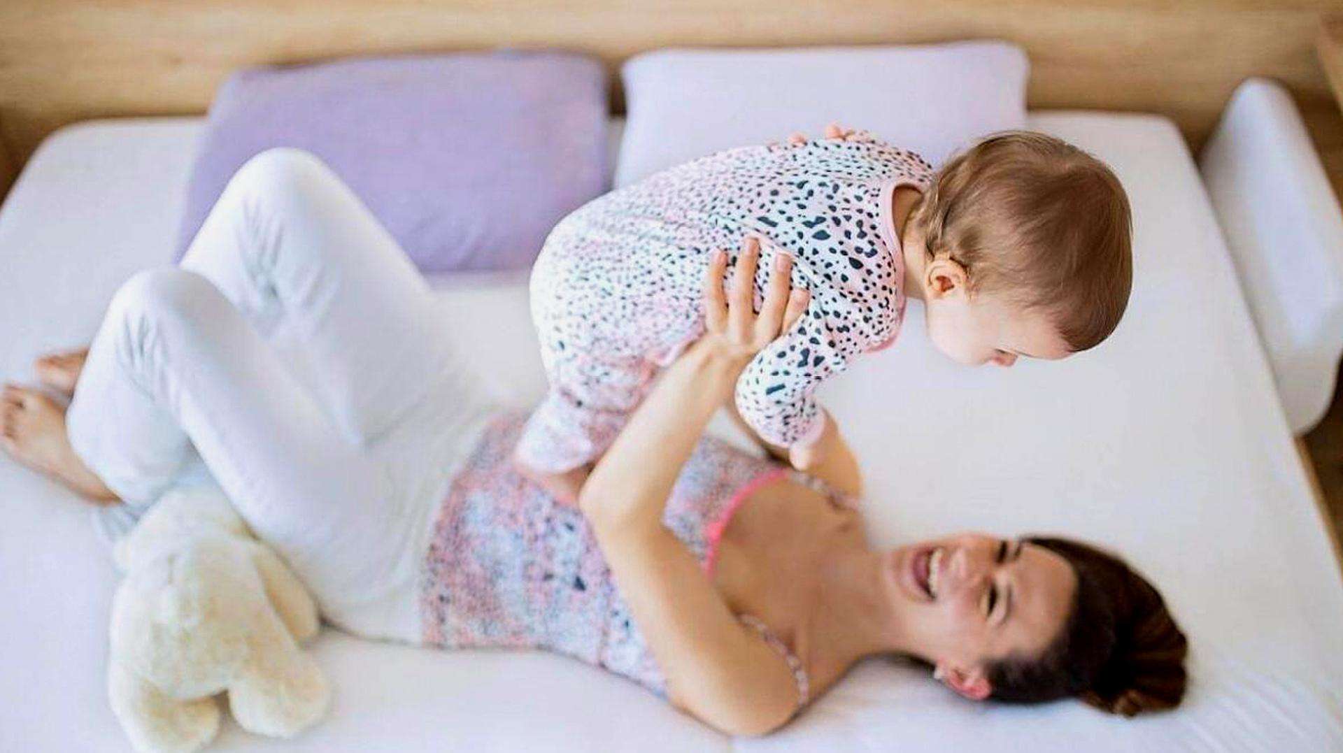 杨怡真实孕照曝光,杨怡一家三口合照曝光