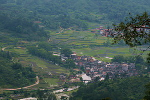大山深处寻找古村,梅岭古村