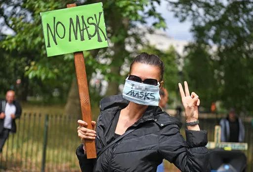 奥地利日增破400,多地转为“风险区域”!欧洲多国爆发反口罩大*行游**