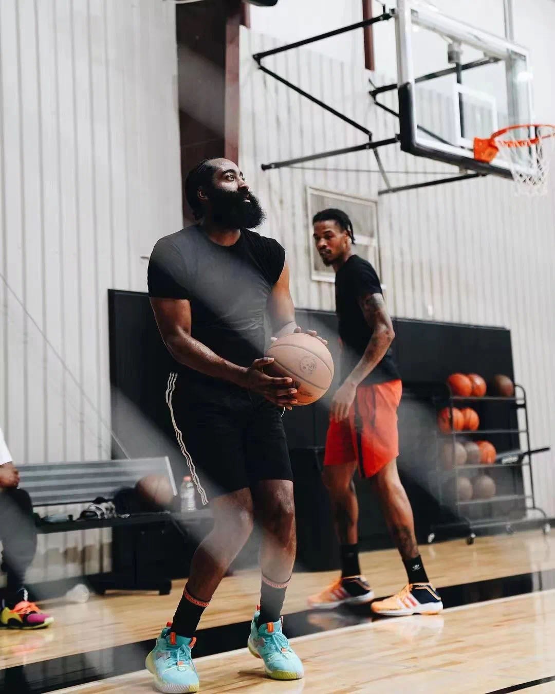 LBJ19、KT7全面升级！今年实战王者究竟会是谁？