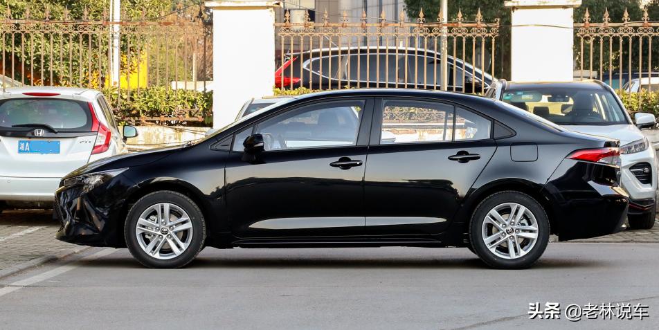 可躺2人的瓦罐车，1.5T自动挡，良心价7万多起，带你看宝骏Valli