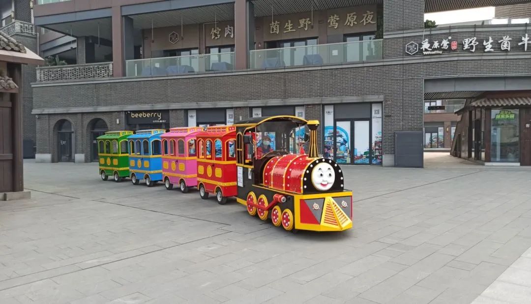 号外!重庆网红磁器口旁惊现无人区,网红打卡地缘何沦为空城?