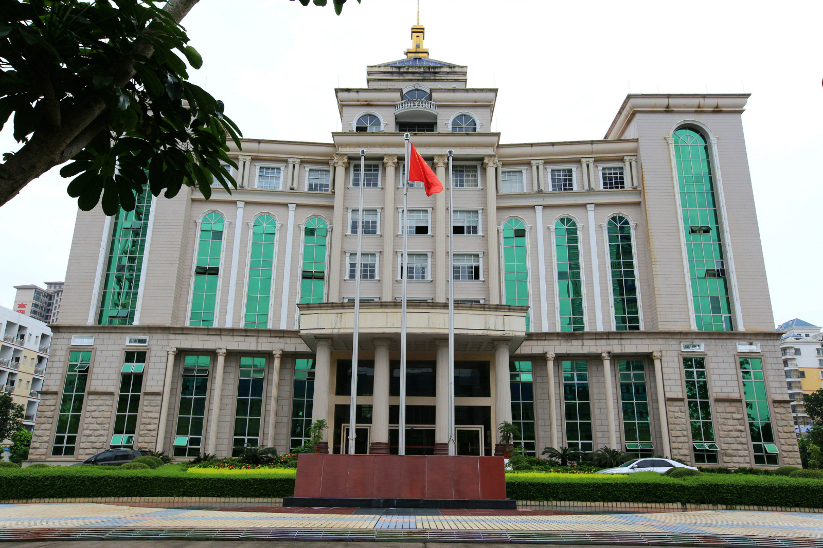 经济专业考公务员哪些部门吃香,公务员哪个岗位待遇最好比较轻松