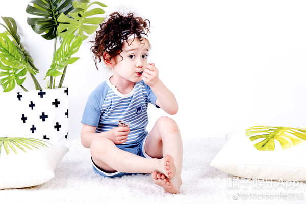 jackson放开我北鼻剪头发,jackson放开我北鼻图片