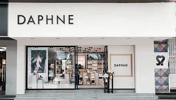 2022年she代言达芙妮,达芙妮历年代言人