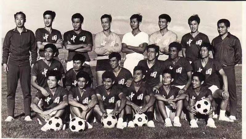 上媒嘲讽恒大：用“为国养士”标榜自己，实则毁了南粤足球和国脚