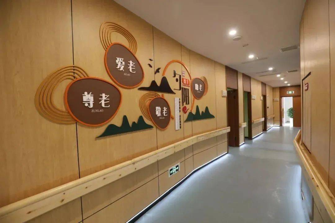 最新社区养老服务建设,今年将建成100个集中养老服务站点