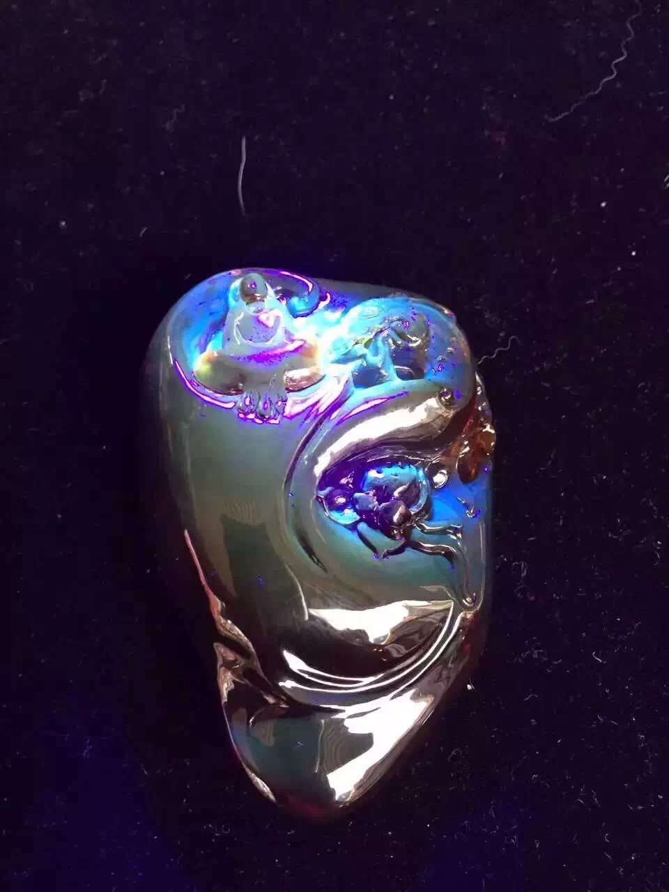 数千万年前琥珀是怎么成形的,琥珀完美封存的古老记忆