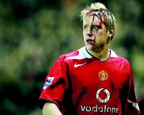 足球传奇的故事,我和足球的故事简短