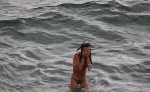 最强产妇走出产房,最霸气产妇生完孩子把老公打住院