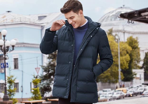 配羽绒服穿的毛衣男款,别再穿棉服了