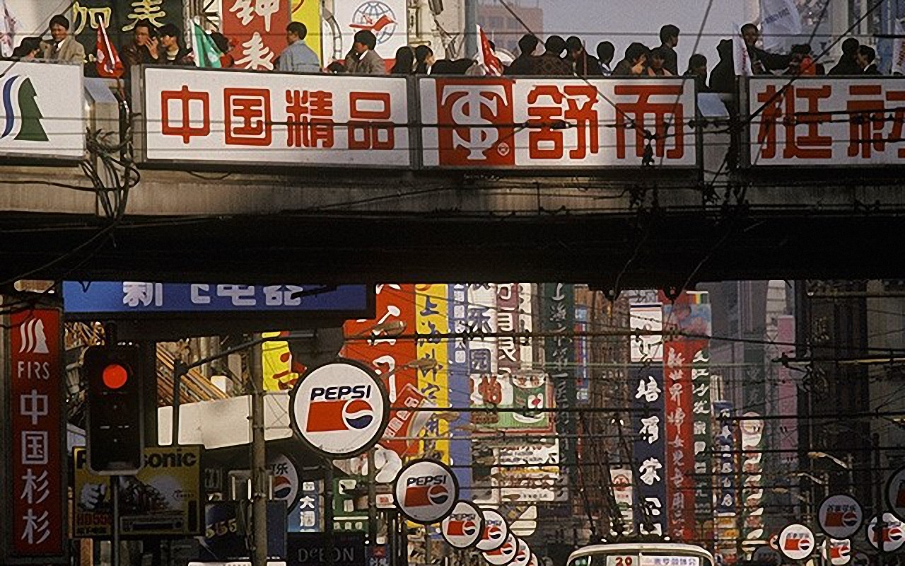 那些曾经昙花一现的过气潮牌,那些让你出乎意料的跨界潮牌