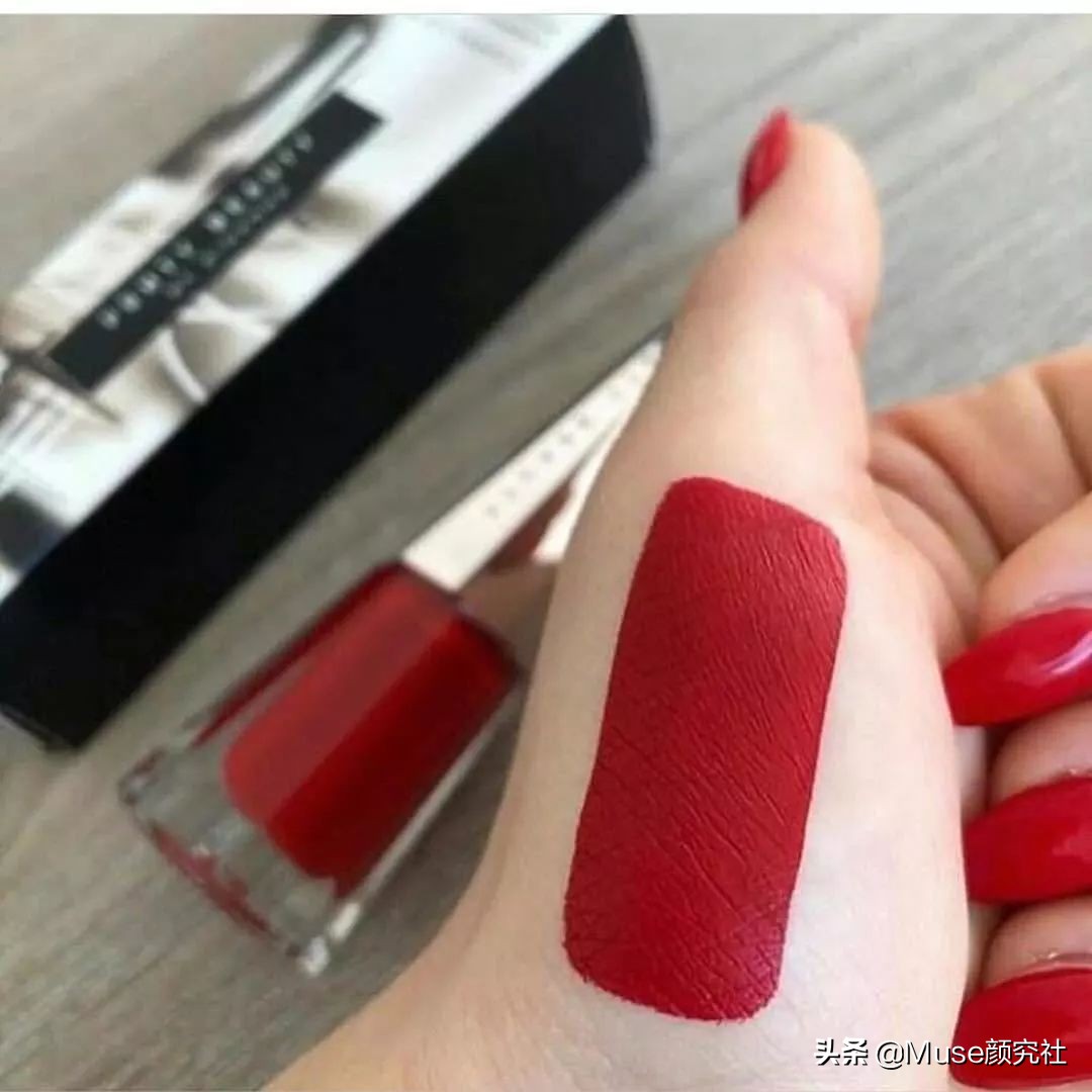 蕾哈娜三年不唱歌照样最赚钱,蕾哈娜发了多少张唱片