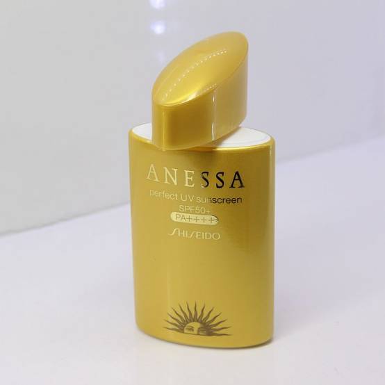 旅行必备好物清爽防晒霜,夏日出游的防晒必备品是什么