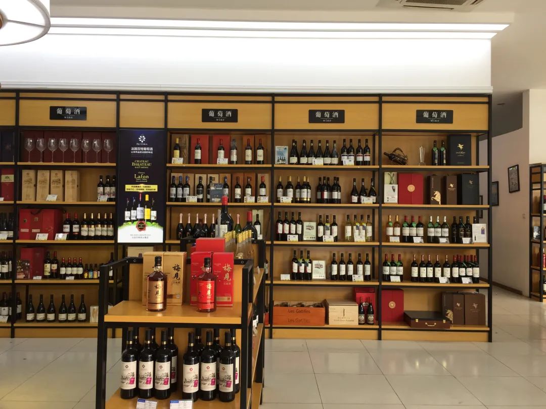 名烟名酒店营业额,名烟名酒店的年销售额