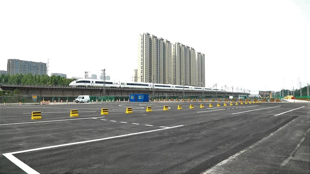 高铁沿线100米拆除违建,高铁旁边违建怎么举报