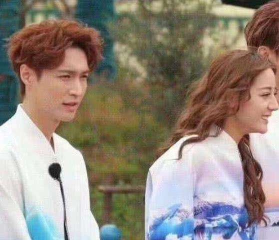 张艺兴为什么不追热巴,张艺兴对热巴做的一件事让人爆笑