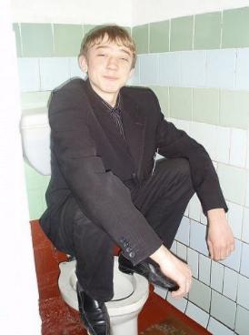 国外马桶为什么不是那么脏,马桶会溅水为什么外国人还用