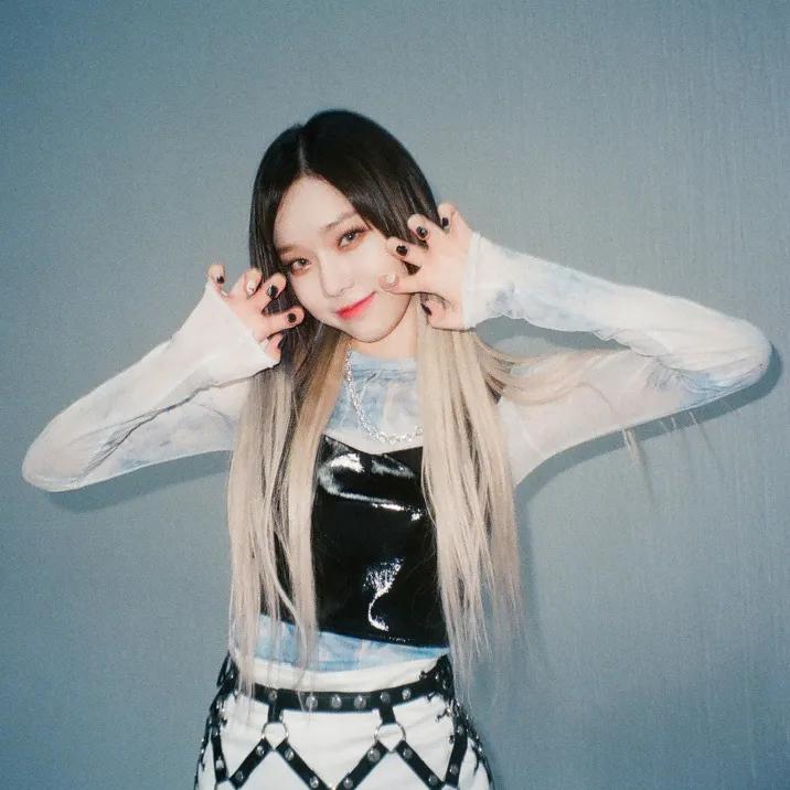 2021什么发色最显白减龄,在家染发色2021年最火发色显白