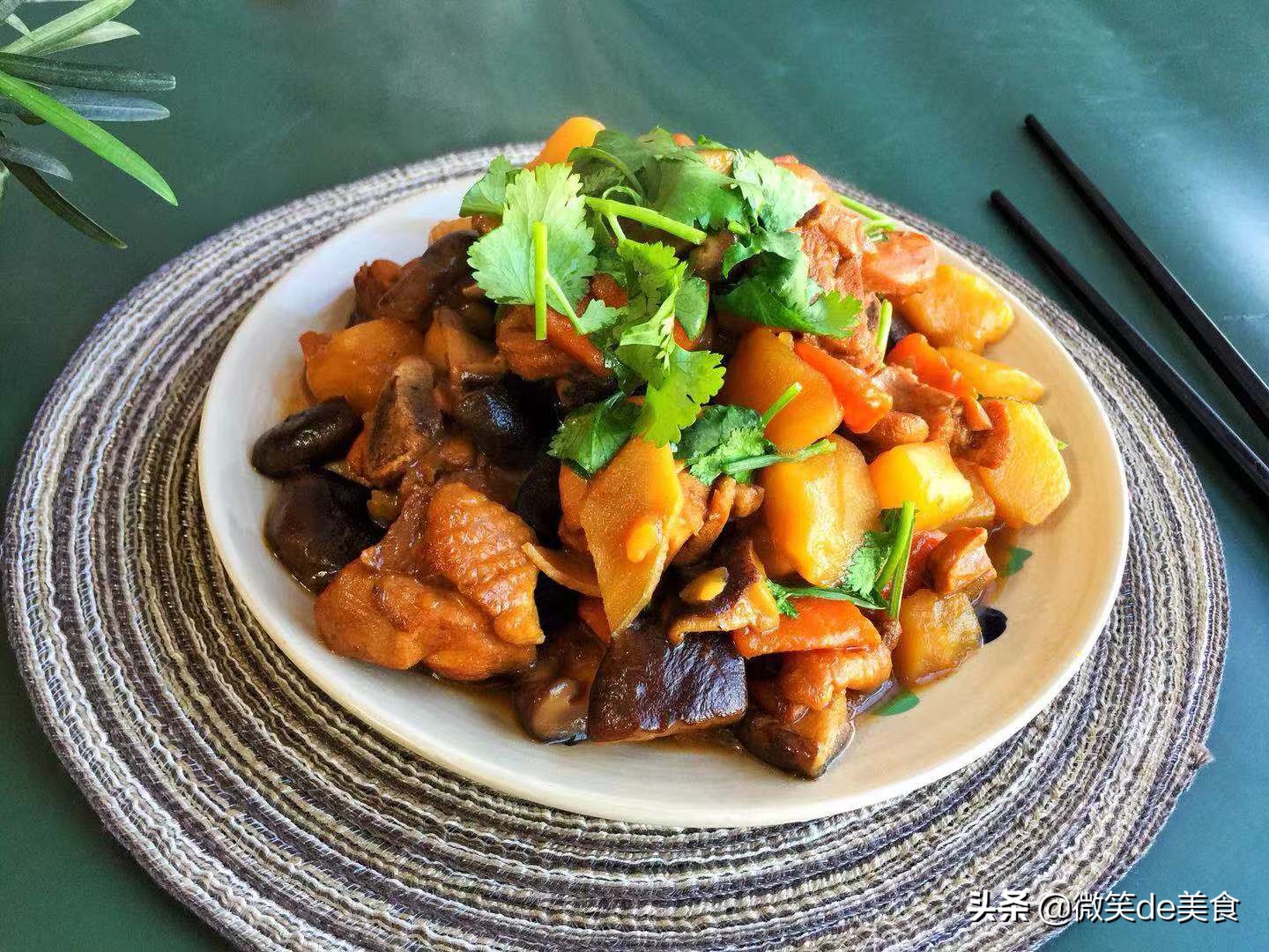 月子餐香菇土豆焖鸡,美食好吃到爆炸的香菇土豆焖鸡