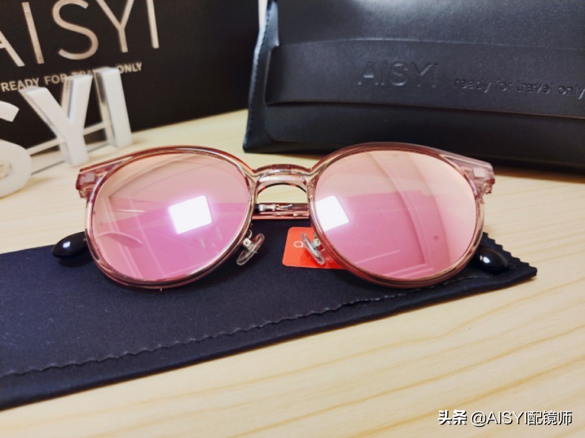 黑科技感光变色镜女,黑科技眼镜女款