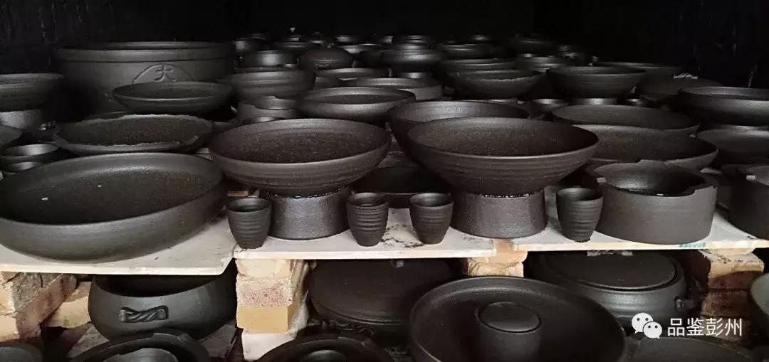 走遍中国的“寻鞋哥”来了！这回居然换上“军乐造”