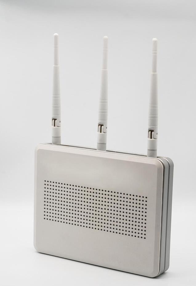 路由器旁不要放这些很影响网速,路由器正确的摆放能增加一倍网速