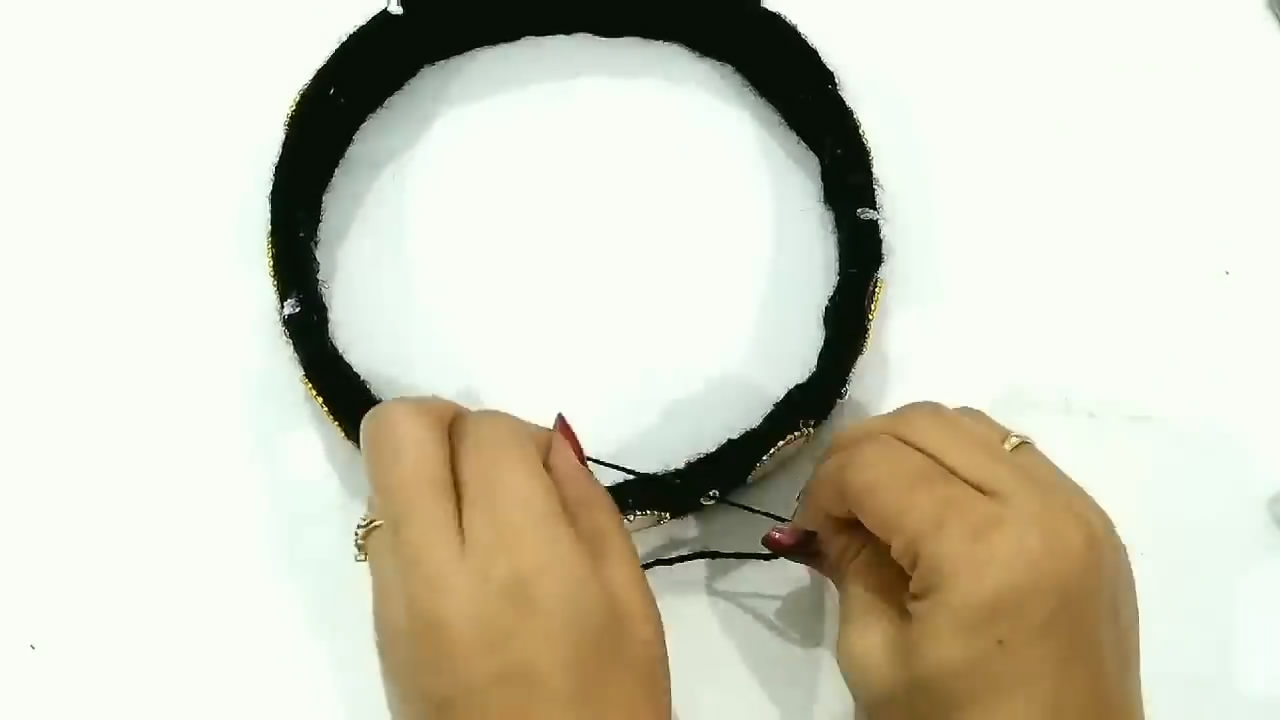 用塑料瓶制作灯笼的最简单的方法,用塑料瓶简易灯笼制作方法