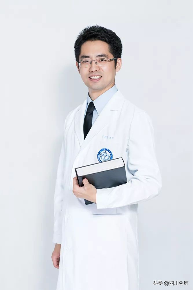 指甲上有黑竖线皮肤科,指甲有黑色斑块挂什么科室