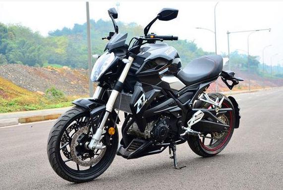 豪爵250和春风250哪个值得买,春风250nk和豪爵gw250对比