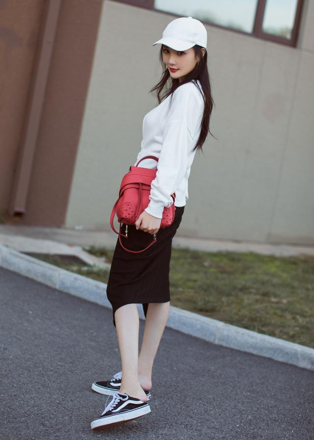 李小璐出生于安徽安庆,李小璐籍贯