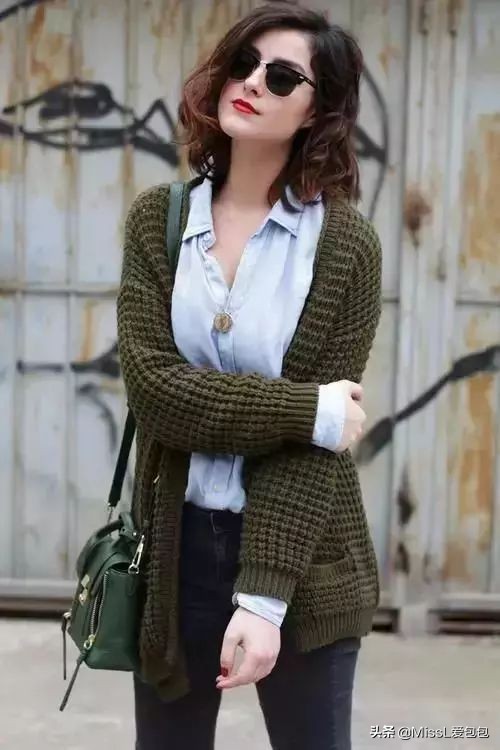 包包模特一般怎么凹造型,包包怎么摆造型