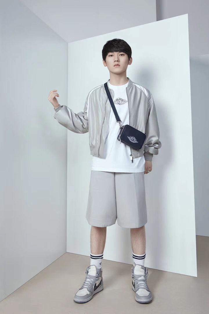 JKL不愧是LPL牌面，代言知名品牌迪奥的定妆照曝出，这颜值就离谱