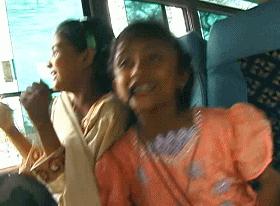 美国女记者卧底贫民窟,美国女记者去印度贫民窟