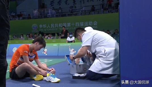 全运会穿李宁鞋比赛被割伤流血！奥运冠军表态，李宁官方拒绝回应