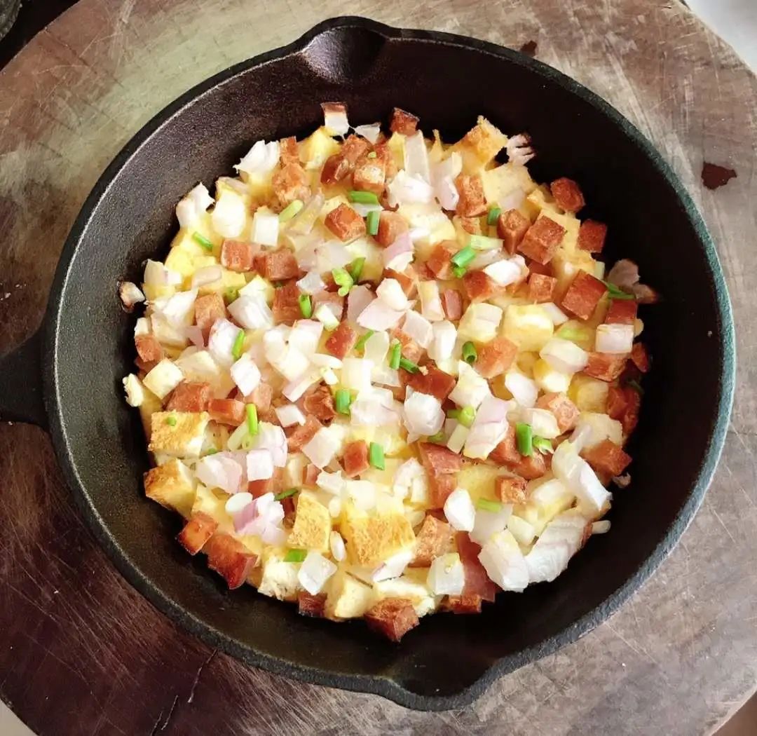 中西结合，有盐有味儿，这样的烤馒头披萨不来一份儿？