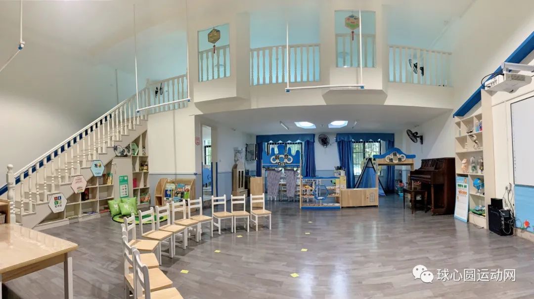 足球从娃娃抓起完整版,足球从娃娃抓起的前一句