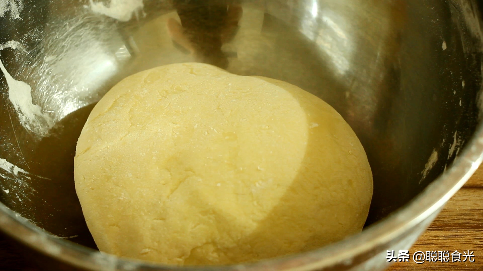 碱面手擀面怎么做劲道不断条,做手擀面放点什么筋道