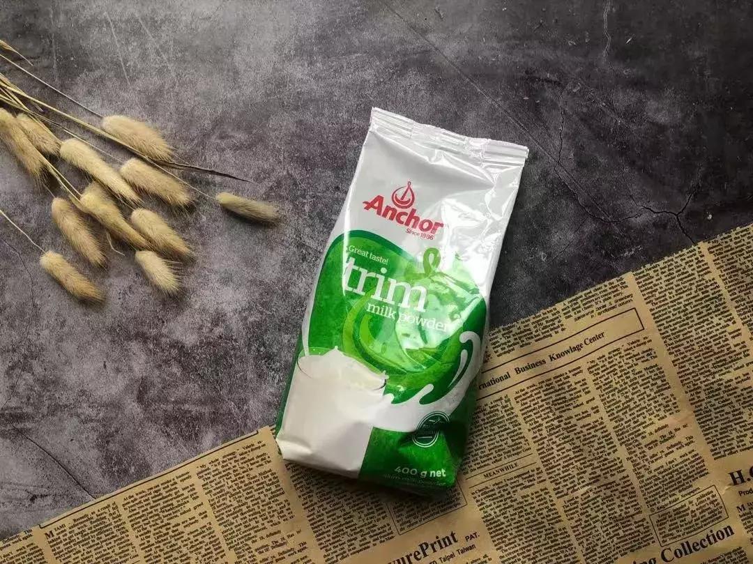 怎样选脱脂奶粉才是正确的,脱脂奶粉和高钙脱脂奶粉的区别