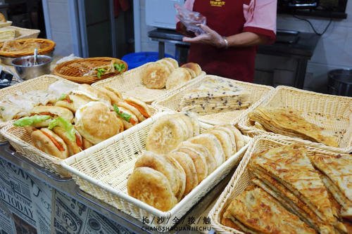 长沙哪个大学食堂好吃,湖南网红餐厅长沙大食堂