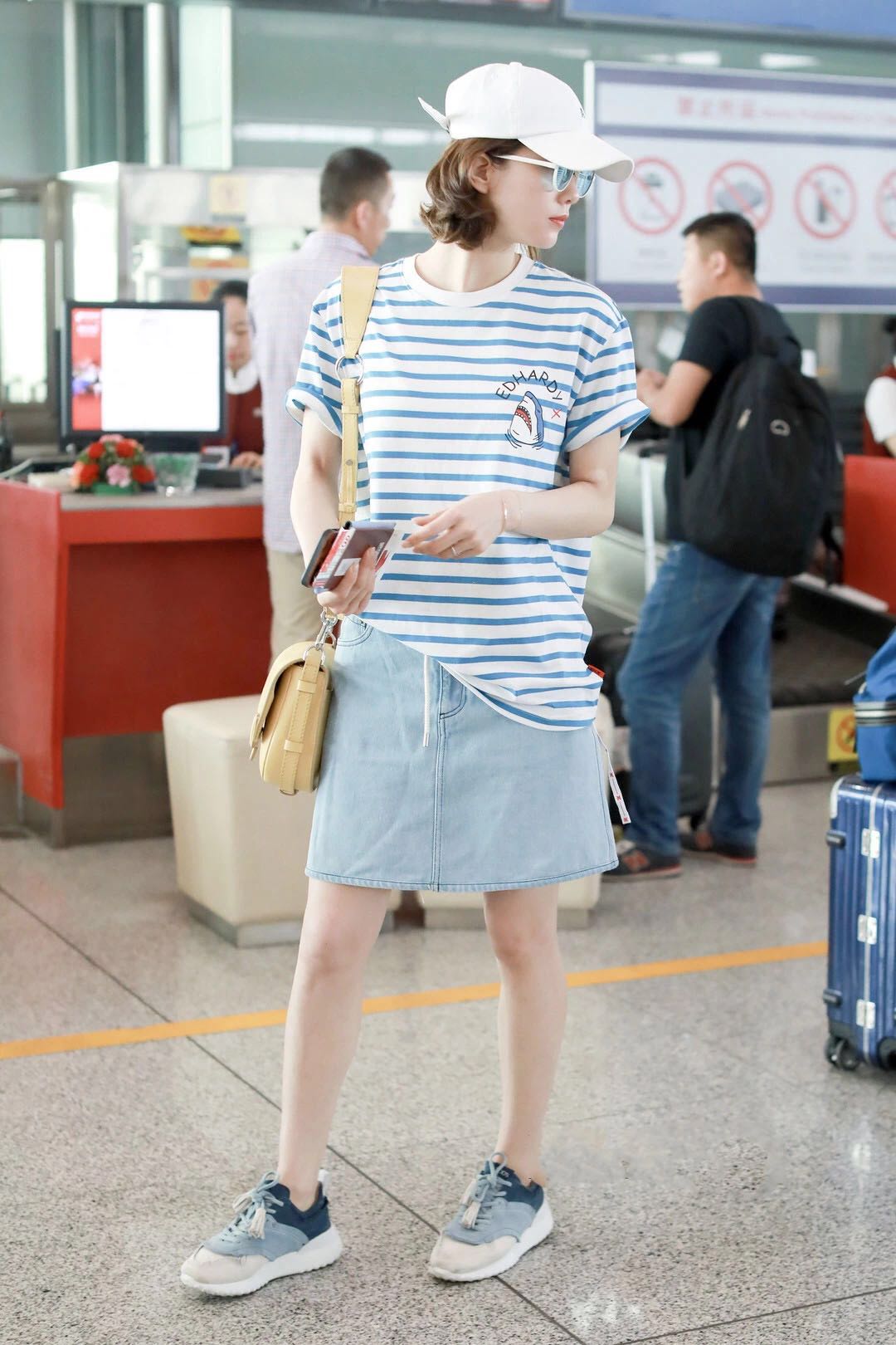 这个夏天，没一件条纹单品怎么行？4种颜色，你pick哪个