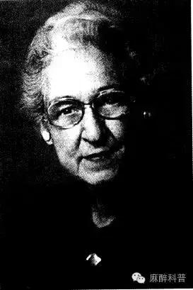 小朋友刚出生,刚出生的小孩样子