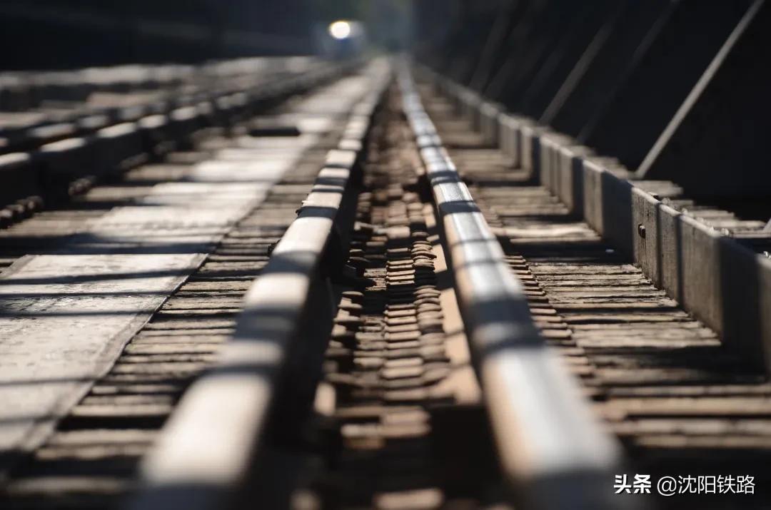 半夜医院能做b超吗,给钢轨做b超他们都用什么神器