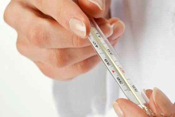 女子发热的调治与调养