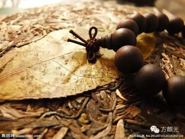 佛珠手串需要注意的地方,佛珠和金手串可以一起戴吗