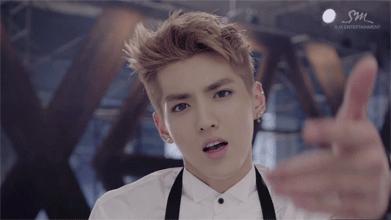 现在的小鲜肉越来越娘,为什么男孩越长越像妈妈