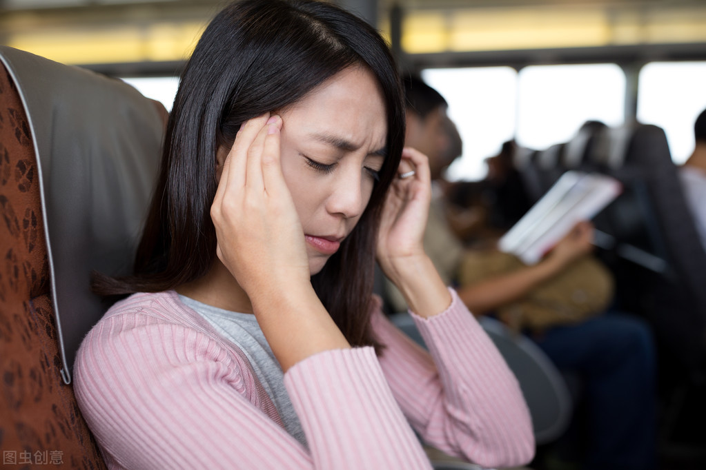 10岁孩子晕车有什么办法不晕车,孩子小时候不晕车怎么长大晕车了