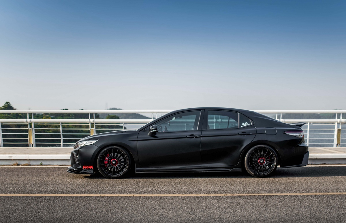 回忆杀2018变装,七代经典凯美瑞改装外观最佳案例