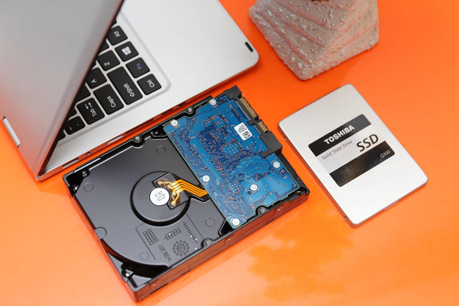 机械硬盘东芝p300与西数哪个好呀,东芝机械硬盘p300评测