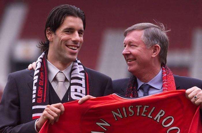 曼联足球队索尔斯克亚,曼联索尔斯克亚摆大巴